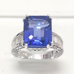 14K White Gold Tanzanite and Diamond and Bauguette Ring 7.87 Ctw 