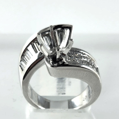 18K White Gold Semi Mount Baguette and Princess Diamond Engagement Ring 1.76 Ctw 