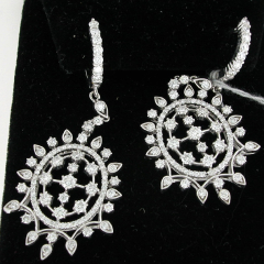 14k White Gold Three Bar Chandiler Diamond Hoop Dangling Earrings 3.72 Ctw