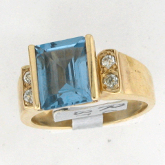 14k Solid Yellow Gold Men's Blue Topaz Center Stone Round Cut Diamond Side Stones Ring 4.51 Ctw 