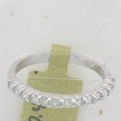14k White Gold Round Cut Diamonds Wedding Band