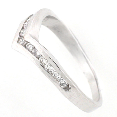 14k White Gold Curved Diamond Anniversary Band 0.25 Cts